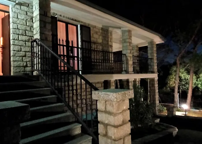 In Di 150 Mq - Vista Mozzafiato Fronte Mare Con Giardino Privato Villa *