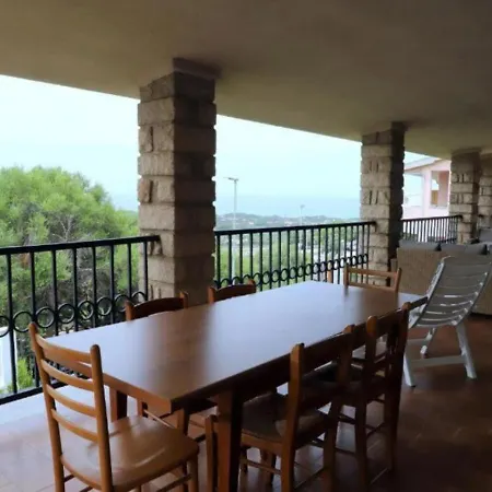 In Di 150 Mq - Vista Mozzafiato Fronte Mare Con Giardino Privato ヴィラ バデージ