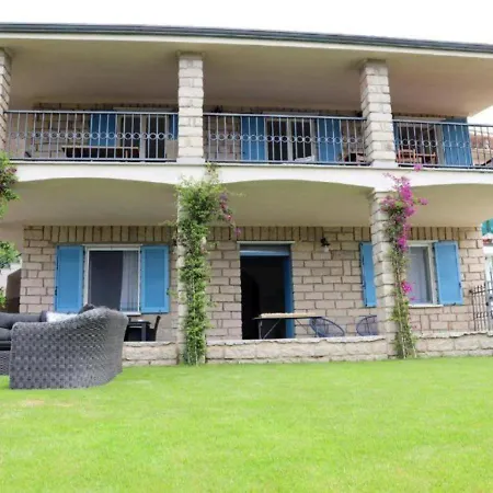 In Di 150 Mq - Vista Mozzafiato Fronte Mare Con Giardino Privato וילה