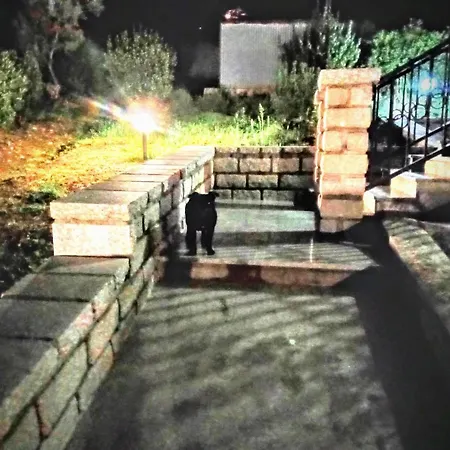 In Di 150 Mq - Vista Mozzafiato Fronte Mare Con Giardino Privato ヴィラ バデージ