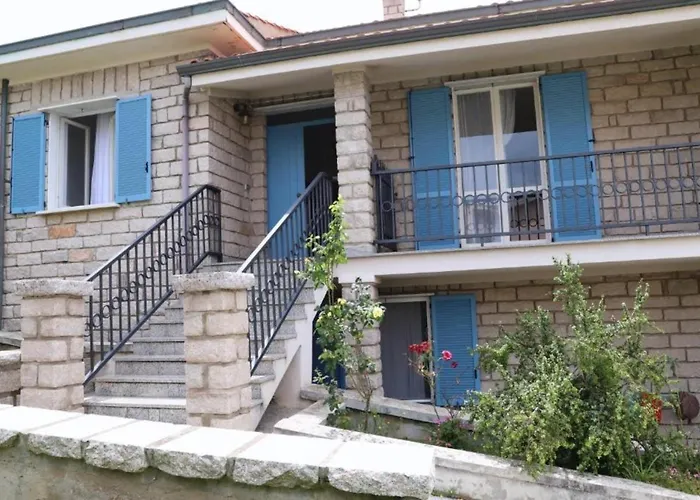 Villa In Di 150 Mq - Vista Mozzafiato Fronte Mare Con Giardino Privato Badesi